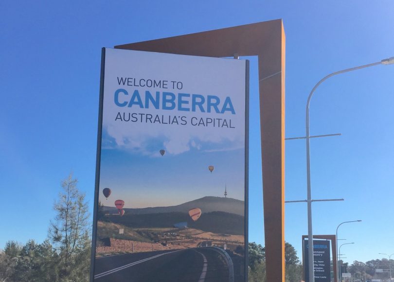 Welcome to Canberra sign