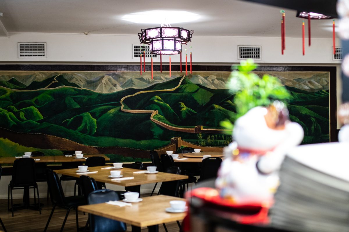 Great Wall of China mural in dining room